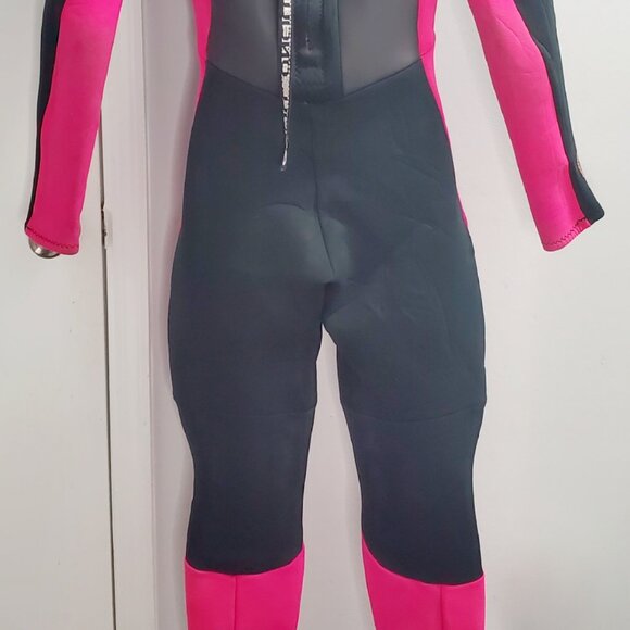 (SOLD  on EBay) O'neill Women's REACTOR 3/2mm- Back Zip, Full Wetsuit- Blk&Pink - Picture 14 of 17